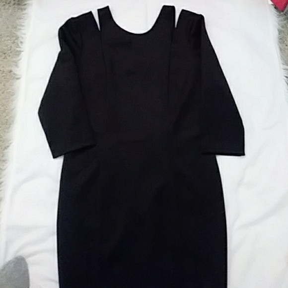 Black Alexia Admor dress - Picture 3 of 4
